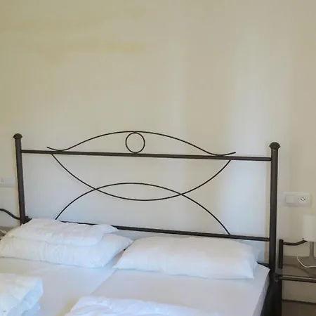Ref- Cad07 Apartment